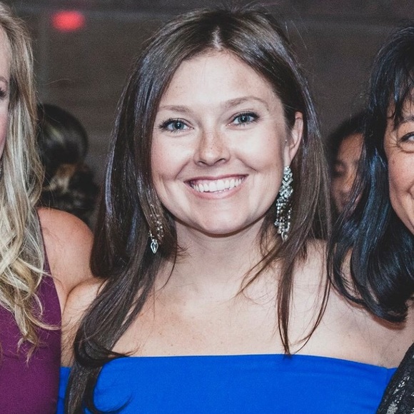 Meet your Posher, Kate - Picture 2 of 2